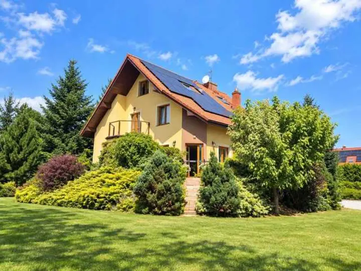 Dom wolnostojący, 266 m², Oława